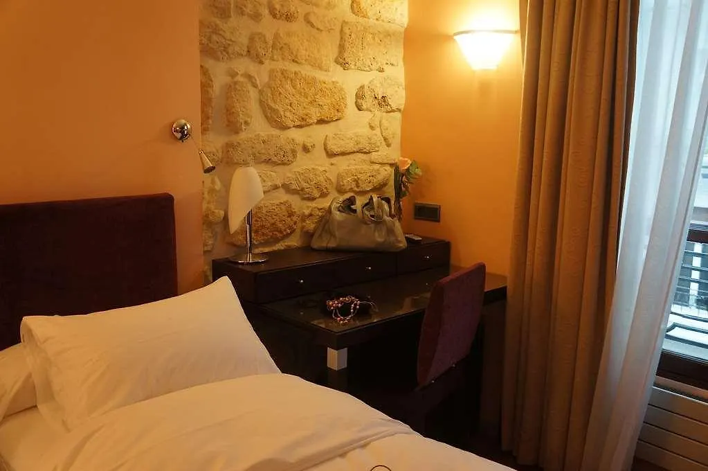 Hotel Danemark Paris 3*,